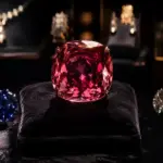 Qual é a pedra mais cara do mundo? Conheça as pedras mais valiosas